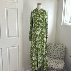 ZARA PRINTED DRESS WITH BELT GREEN LONG SLEEVES